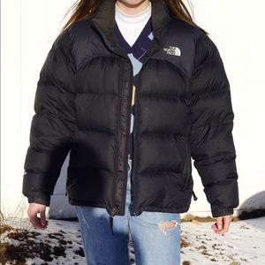 Black north face puffer jacket nuptse 700